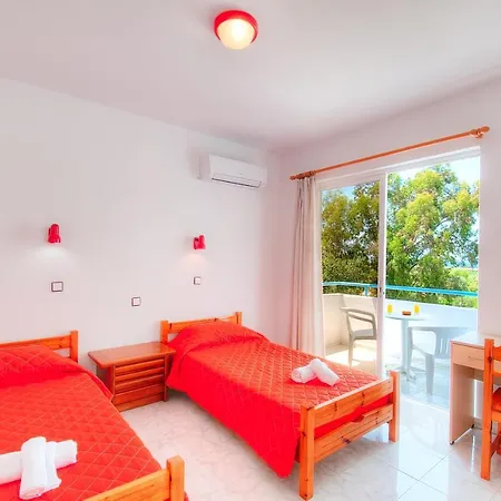 Studio With Sea View In Fanes Couette-café